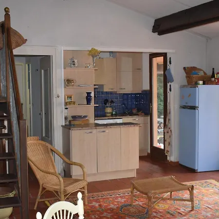 Petit Mas Au Paradis Avec Piscine Pour 6 Personnes Casa de Férias
