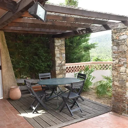 Casa de Férias Petit Mas Au Paradis Avec Piscine Pour 6 Personnes